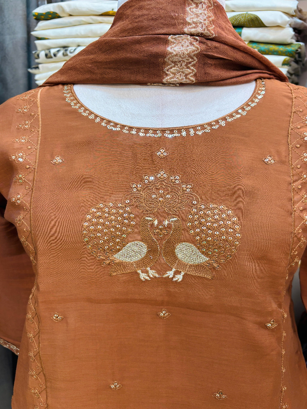 Mulchanderi Three Piece Salwar set