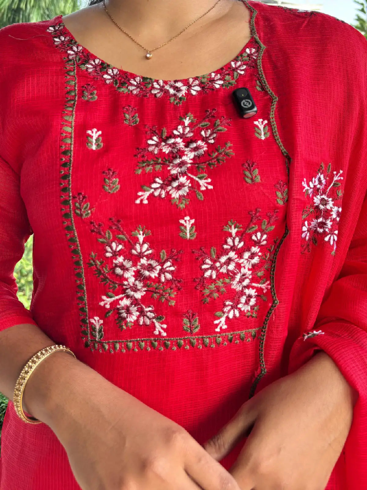 Elegant salwar suit in Netkota fabric with floral thread embroidary works.