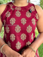 Coord set in ajrakh cotton fabric with one side pocket.