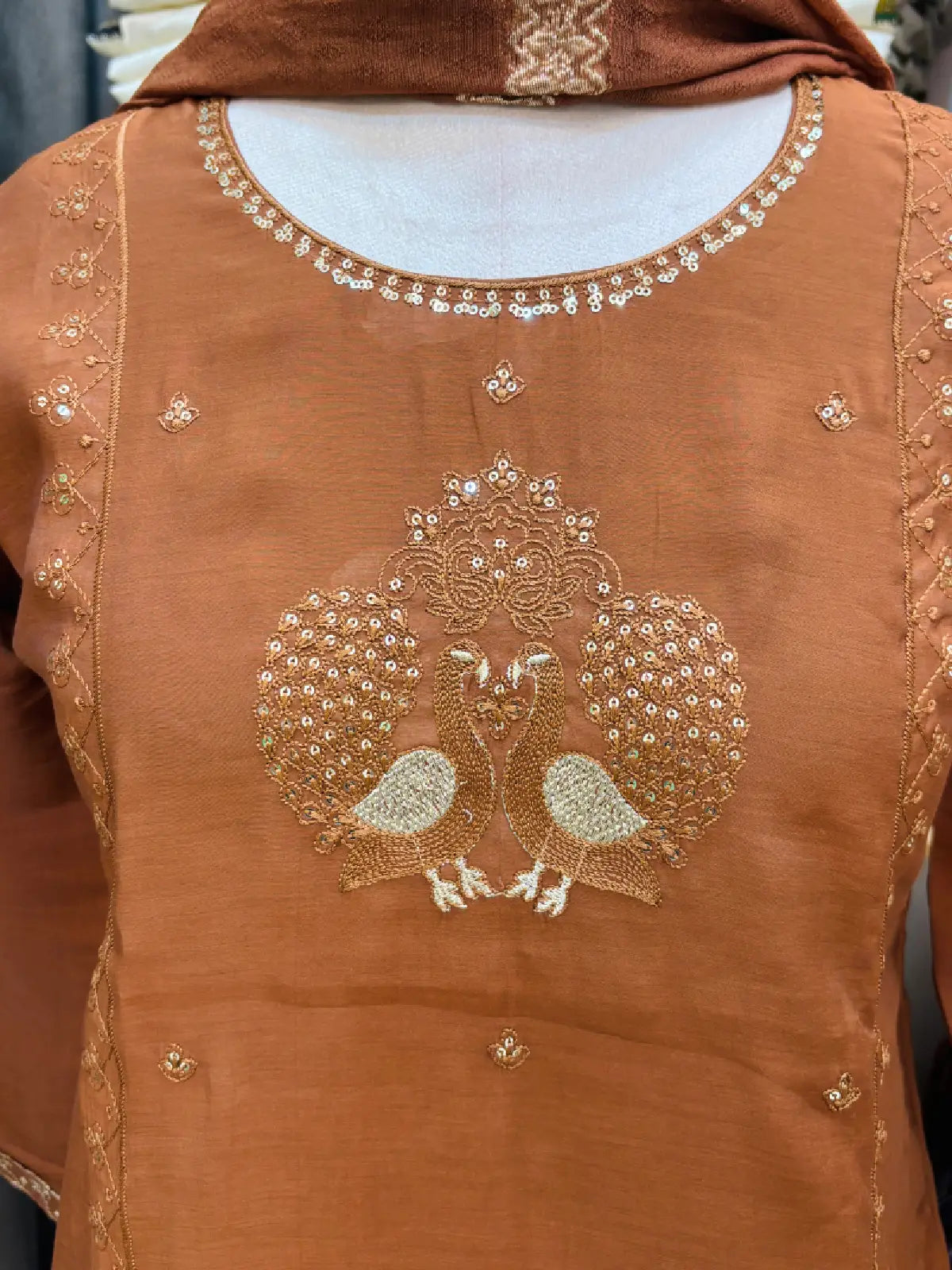Mulchanderi Three Piece Salwar set